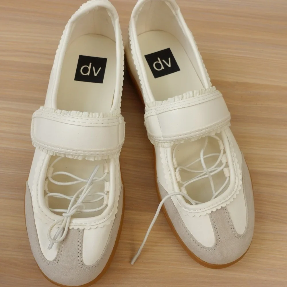 Mary Jane Sneakers Balletcore Shoes Women 6 White Lace Up Coquette DV Dolce Vita